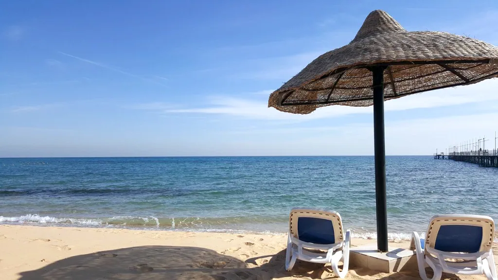 الفندق كانكون بيتش ريزورت - العين السخنة